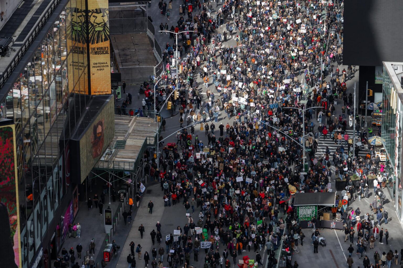 EE UU demanda a Nueva York, Connecticut y Vermont por ayudas a migrantes EE UU demanda a Nueva York, Connecticut y Vermont por ayudas a migrantes