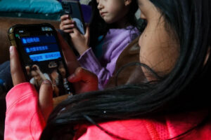 Sheinbaum propone regular uso de redes sociales en escuelas Sheinbaum propone regular uso de redes sociales en escuelas