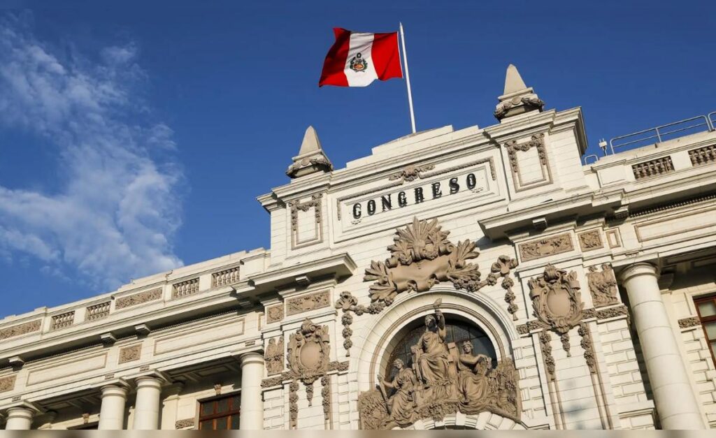Congreso de Perú instala Comisión Permanente con mayoría fujimorista Congreso de Perú instala Comisión Permanente con mayoría fujimorista