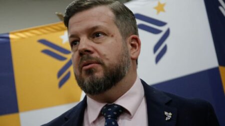 Kaiser exige transparencia a Cancillería por tensión con Argentina Kaiser exige transparencia a Cancillería por tensión con Argentina