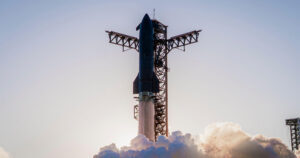SpaceX lanza Starship en su primer vuelo orbital histórico SpaceX lanza Starship en su primer vuelo orbital histórico