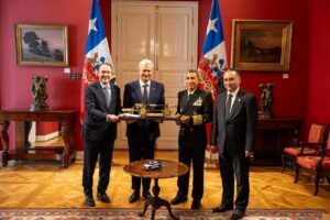 El Salvador y Chile refuerzan alianza contra el crimen organizado