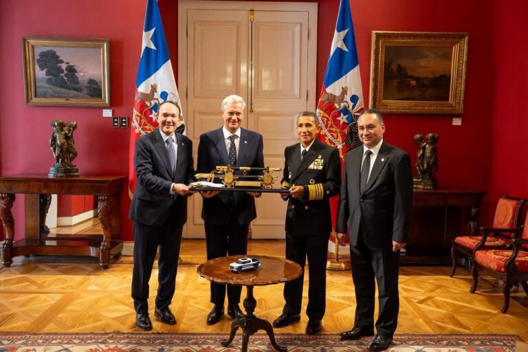 El Salvador y Chile refuerzan alianza contra el crimen organizado El Salvador y Chile refuerzan alianza contra el crimen organizado