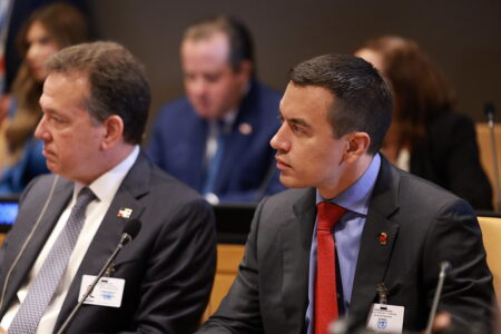 Ecuador reduce IVA turístico al 8% por feriado de octubre 2026 Ecuador reduce IVA turístico al 8% por feriado de octubre 2026