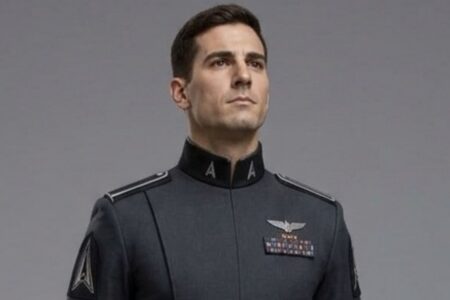 Trump presenta polémico diseño de uniforme para Fuerza Espacial de EE UU