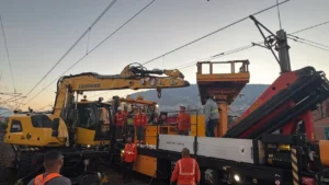Falla técnica paraliza Línea A del Metro de Medellín indefinidamente Falla técnica paraliza Línea A del Metro de Medellín indefinidamente