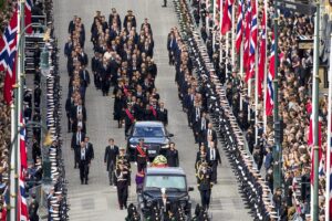 Noruega despide al rey Harald V y proclama a Haakon VIII Noruega despide al rey Harald V y proclama a Haakon VIII
