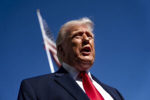 Trump rechaza nuevas regulaciones para la inteligencia artificial Trump rechaza nuevas regulaciones para la inteligencia artificial