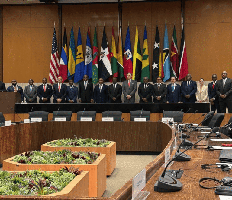 EE. UU. invierte 340 millones de dólares en seguridad y conectividad del Caribe EE. UU. invierte 340 millones de dólares en seguridad y conectividad del Caribe