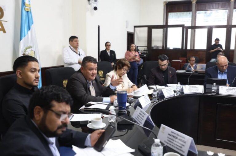 Sector privado pide revisar Presupuesto 2027 por alza de deuda