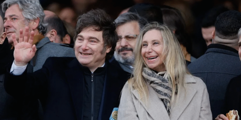 Javier Milei y su hermana, absueltos por caso de criptomoneda Javier Milei y su hermana, absueltos por caso de criptomoneda