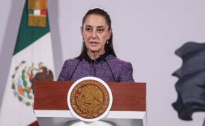 Senado aprueba limitar doble nacionalidad para presidencia y gubernaturas Senado aprueba limitar doble nacionalidad para presidencia y gubernaturas