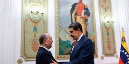 Maduro y enviado de China refuerzan alianza ante presión de EE UU