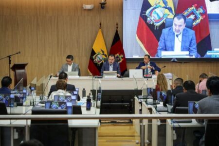 Fiscalía allana Municipio de Quito por peculado; Muñoz ausente