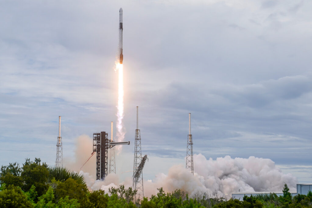 Retiro del Falcon 9 de SpaceX pone en riesgo lanzamientos militares Retiro del Falcon 9 de SpaceX pone en riesgo lanzamientos militares